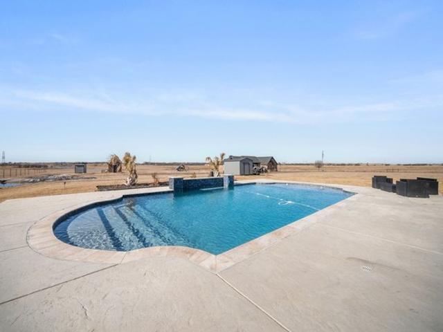 House for sale in Ellis, Texas