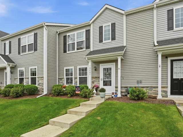 Townhouse for sale in Cedar Lake, Lake County