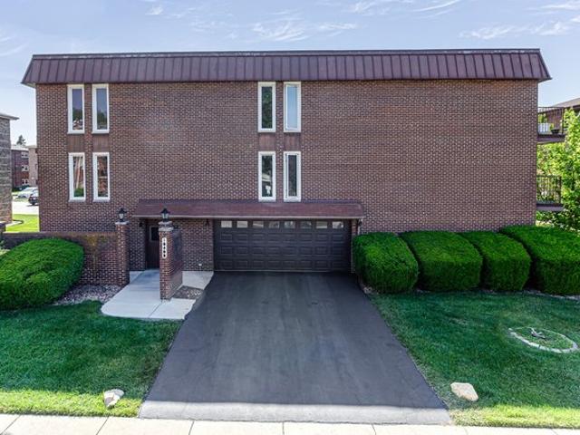 Condo for sale in Oak Lawn, Illinois