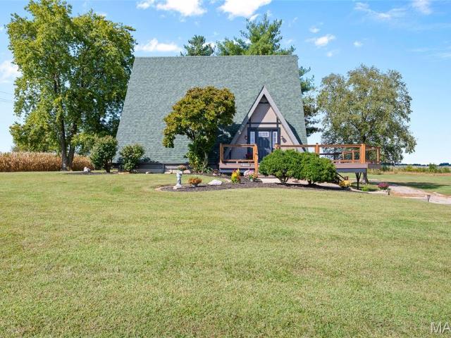 House for sale in Marine, Illinois