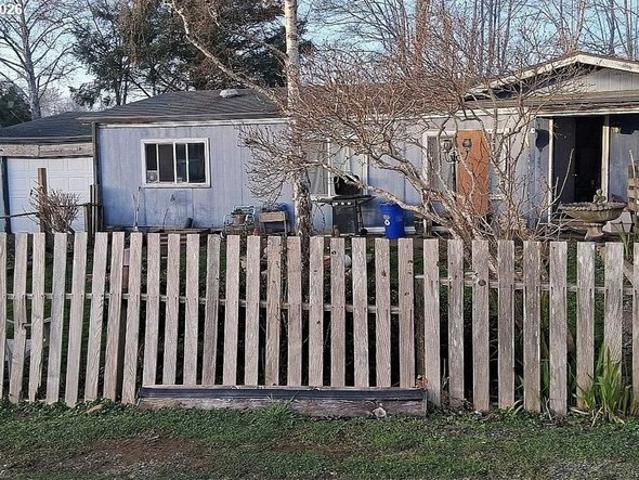 House for sale in Oregonia