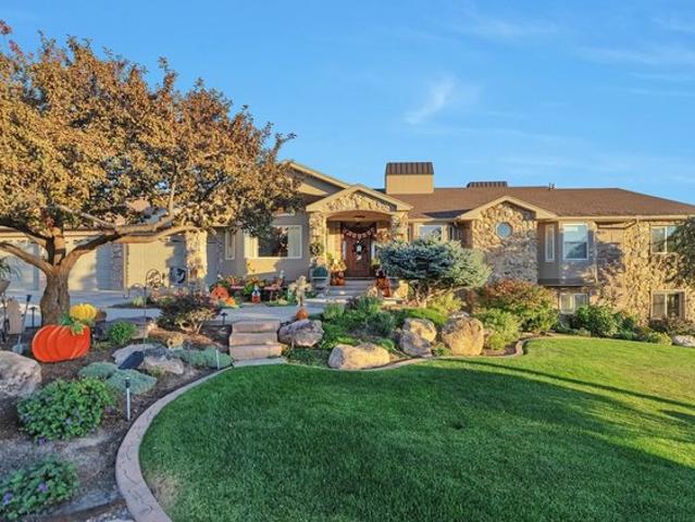 House for sale in Cache, Utah