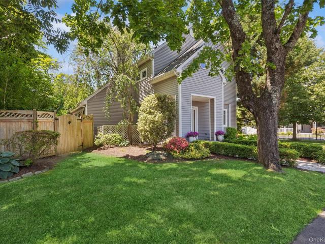 House for sale in Huntington, New York