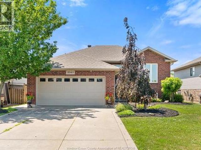 House for sale in Lakeshore, Ontario