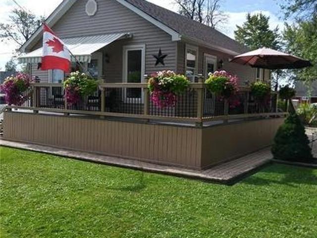 House for sale in Ontario