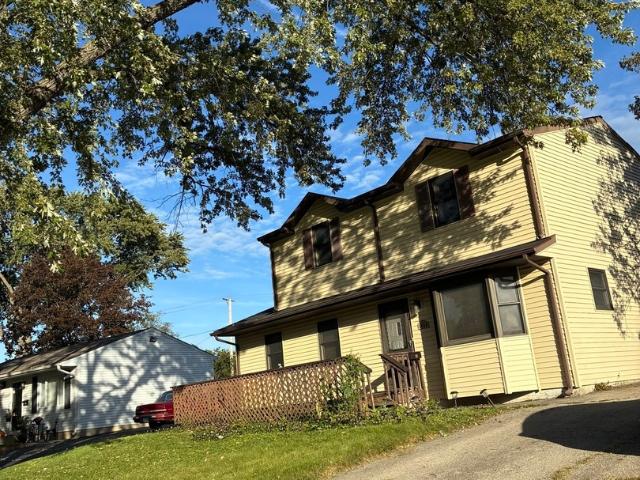 House for sale in Wauconda, Lake County