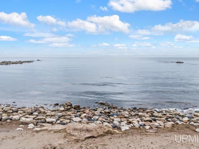 House for sale in Bark River