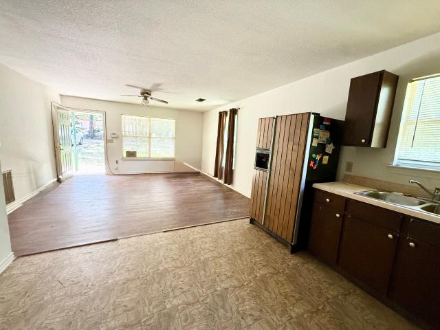 House for sale in Crockett, Texas
