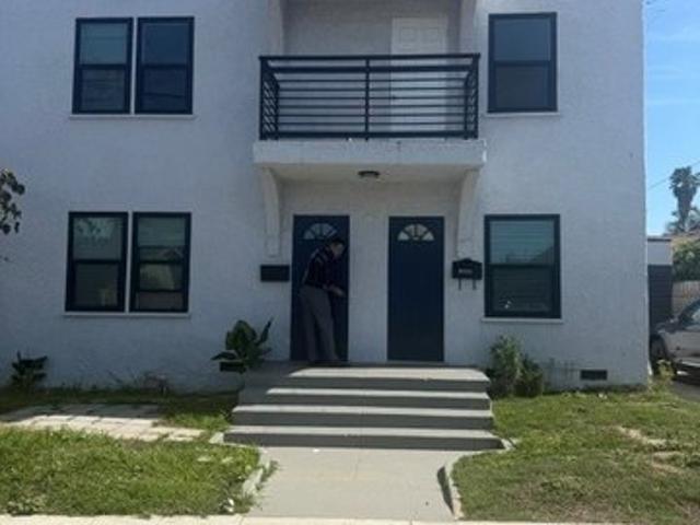House for sale in Long Beach, California