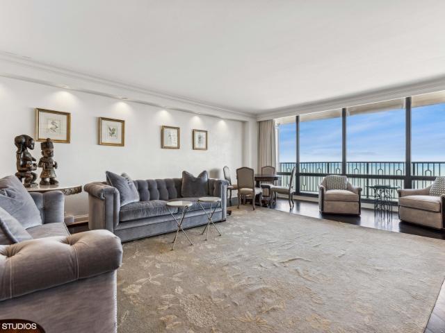 Condo for sale in Chicago Park, Illinois