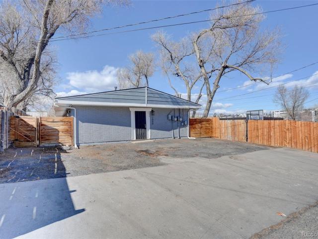 House for sale in Villa Park, Denver
