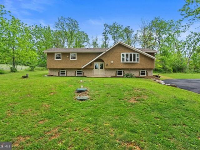 House for sale in Walnutport, Pennsylvania