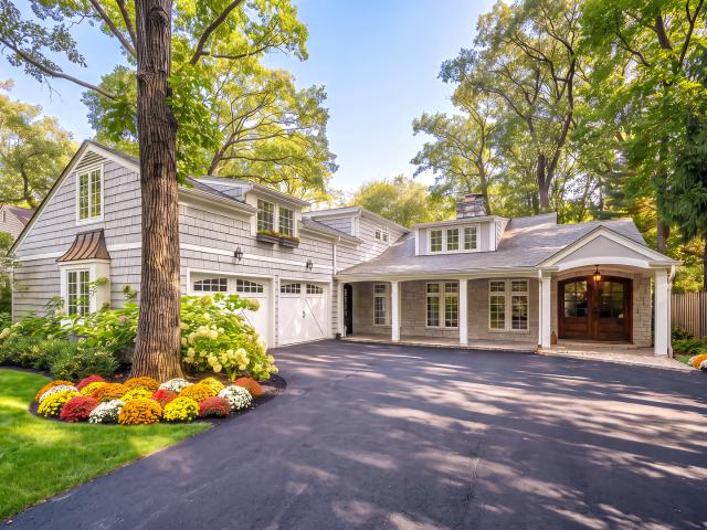 House for sale in Lake Forest, Lake County