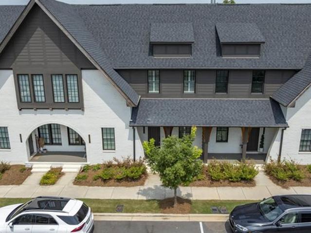 Townhouse for sale in Hoover, Alabama