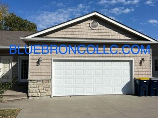 Townhouse for sale in Kansas City, Missouri