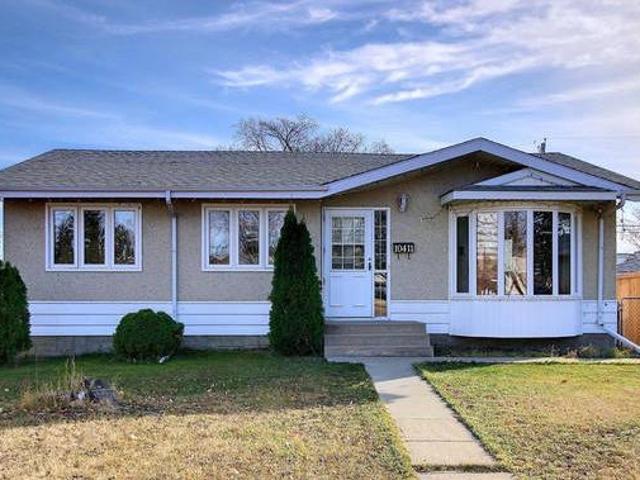 House for sale in Edmonton