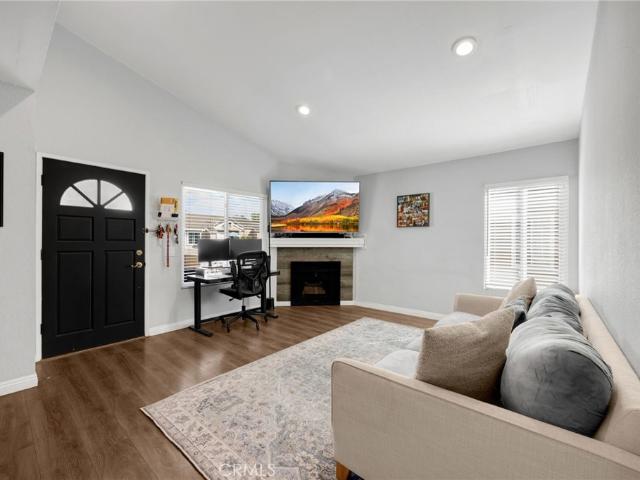 Condo for sale in Los Alamitos Junction, Stanton