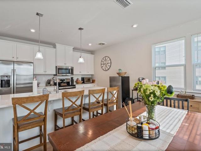 Condo for sale in Ellicott City, Maryland