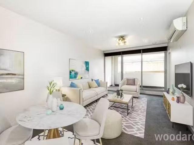 Apartment for rent in Box Hill
