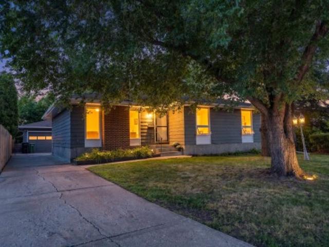 House for sale in Wedgewood, Alberta