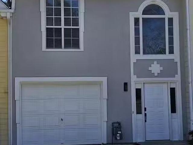 Condo for sale in Kennesaw
