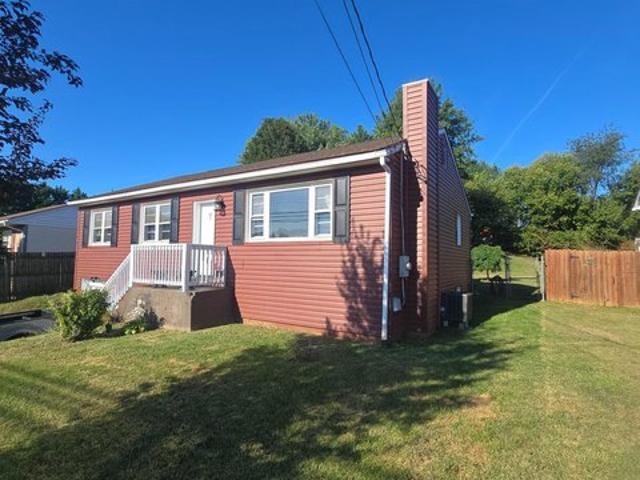 House for sale in Kearneysville, West Virginia
