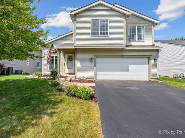 House for sale in Mchenry, Illinois