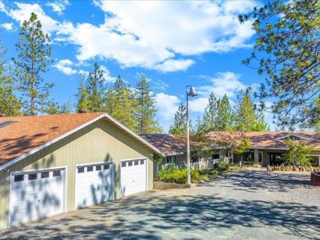 House for sale in Coulterville, California