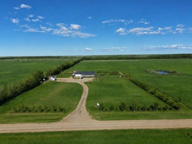 House for sale in Mackenzie, Alberta