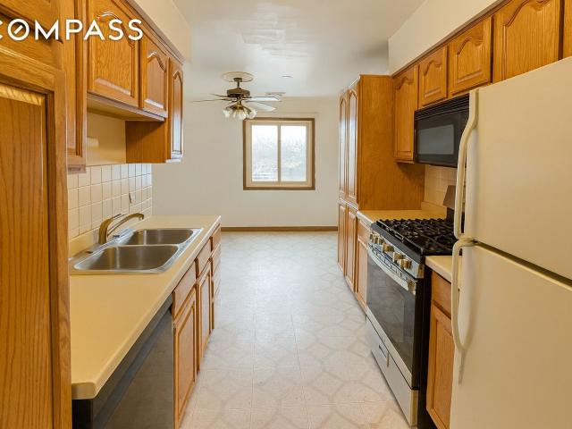 Condo for sale in Oak Lawn, Illinois