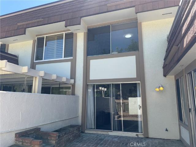Townhouse for sale in Chatsworth Neighborhood Council District, Canoga Park
