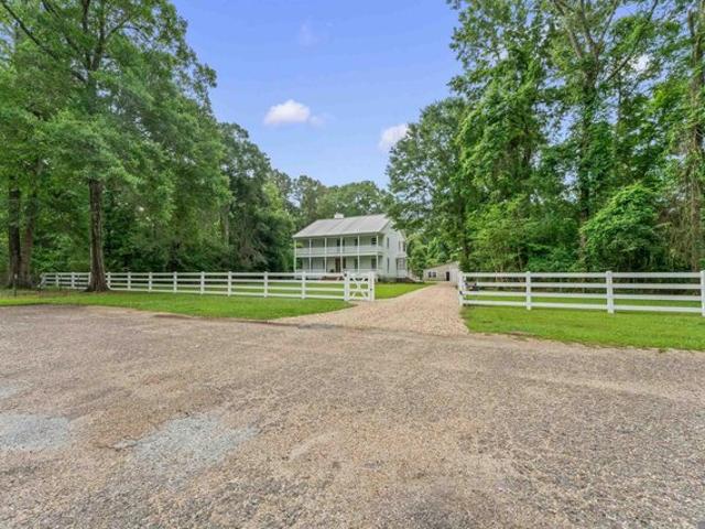 House for sale in Saint Francisville, Louisiana