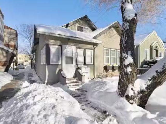 House for sale in Wedgewood, Alberta