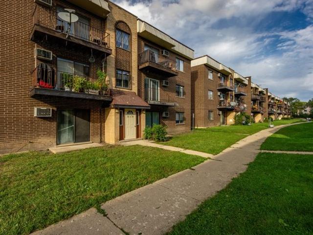 Condo for sale in Glenview, Illinois