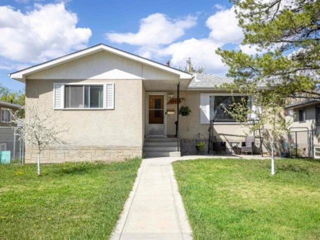 House for sale in Wedgewood, Alberta