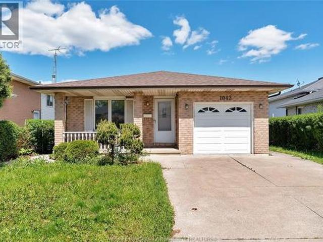 House for sale in Remington Park, Windsor