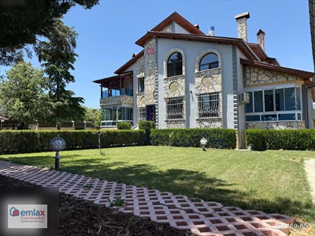 Konya Merkez içerisinde satılık Villa