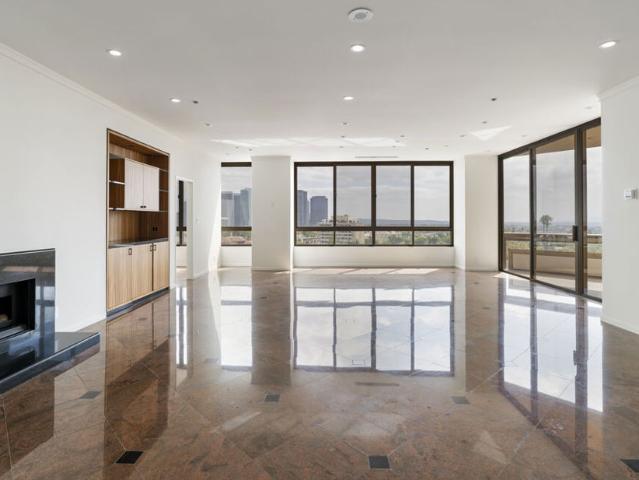 Condo for sale in Canoga Park, California