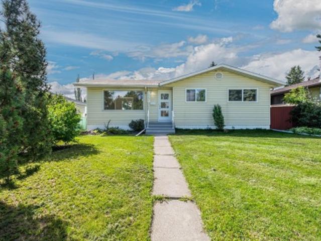 House for sale in Wedgewood, Alberta