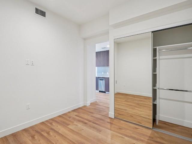 Apartment for rent in Canoga Park, California