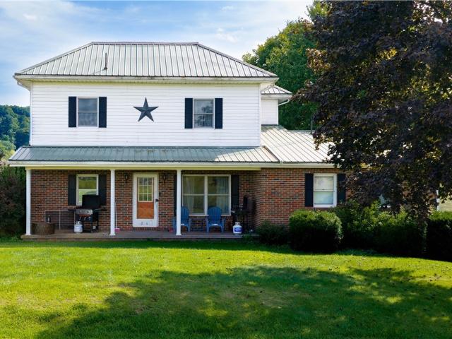 House for sale in Killbuck, Holmes County