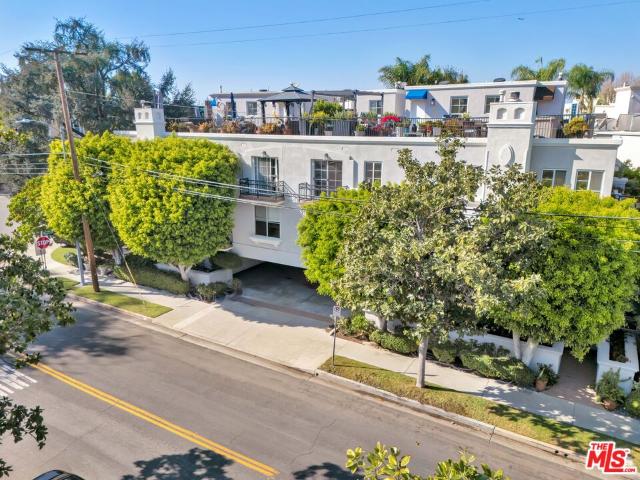 Property for sale in Canoga Park, California