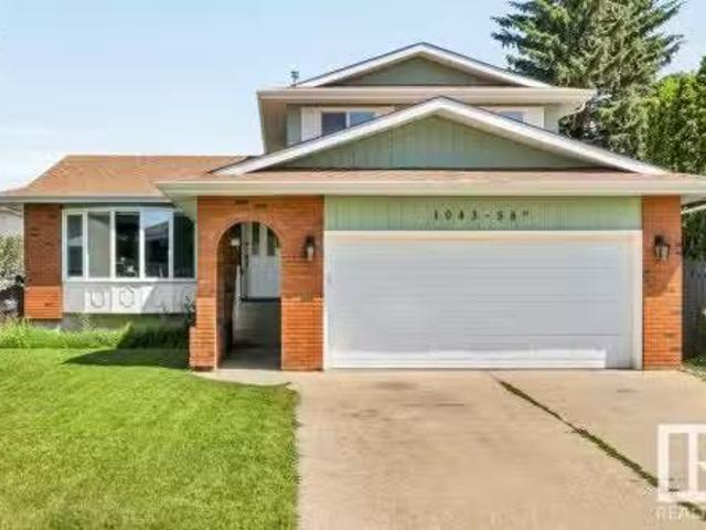House for sale in Wedgewood, Alberta