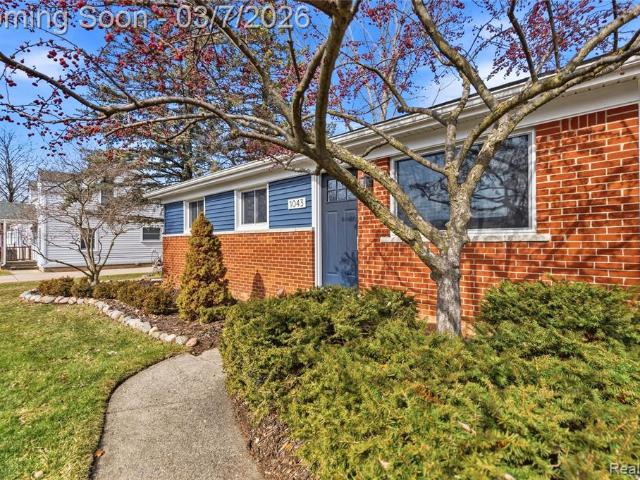 House for sale in Troy, Michigan