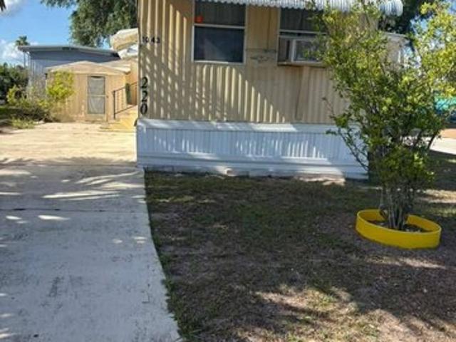 House for sale in Fort Meade, Florida