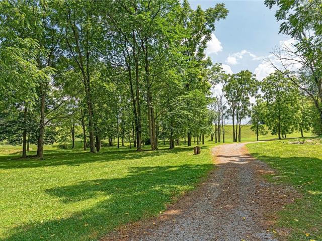 House for sale in Hickory, Pennsylvania