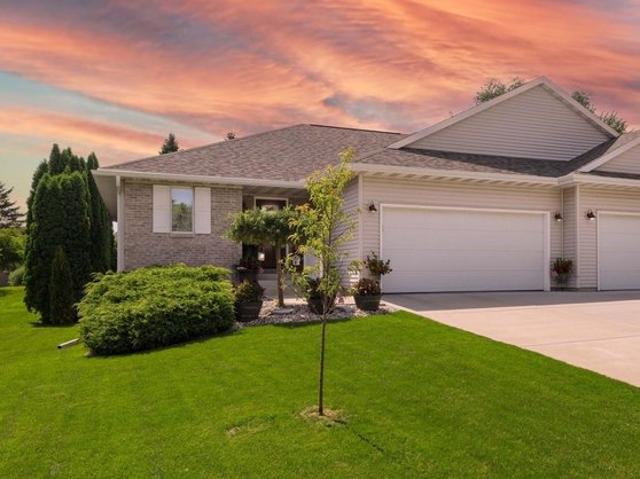 Condo for sale in Janesville, Wisconsin