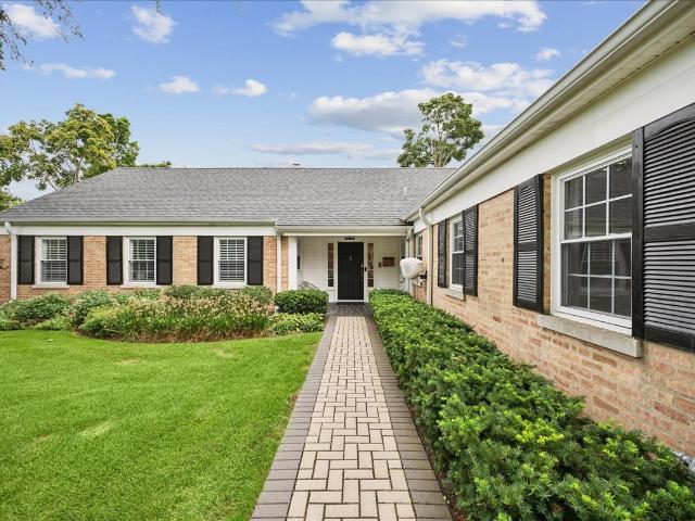 House for sale in Glencoe, Illinois