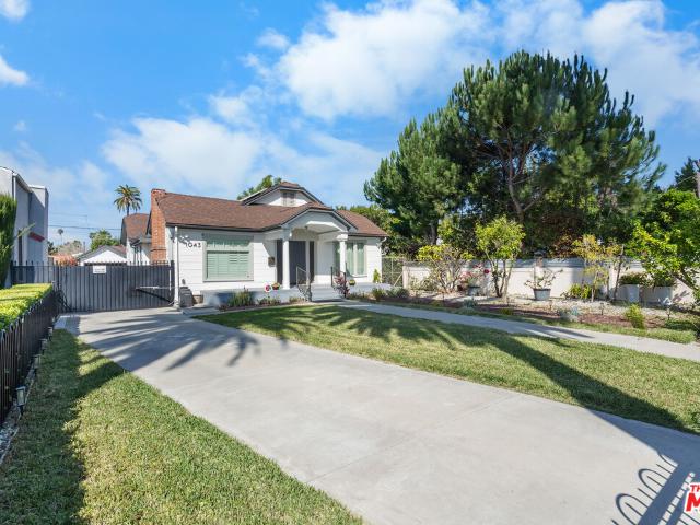 Property for sale in Canoga Park, California