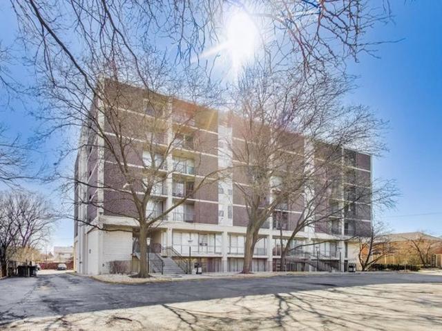 Condo for sale in Bensenville, Illinois